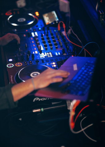 X Studio DJ - Klik for at tilmelde dig